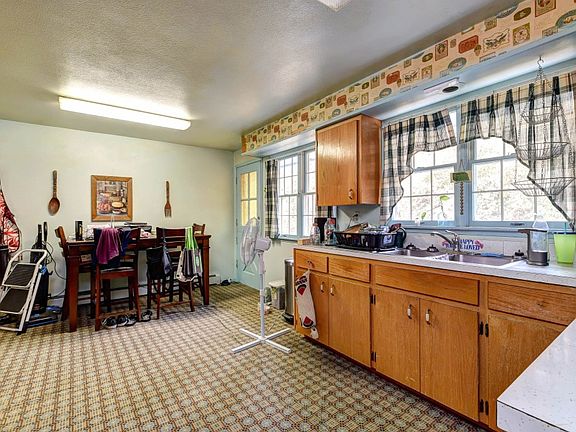 Download 503 1st Ave W, Gold Bar, WA 98251 | MLS #1666647 | Zillow Yellowimages Mockups