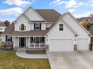 171 Oakland St, Richland, WA 99352