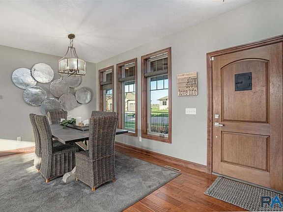 5th image of 8405 S Quiet Oak Cir