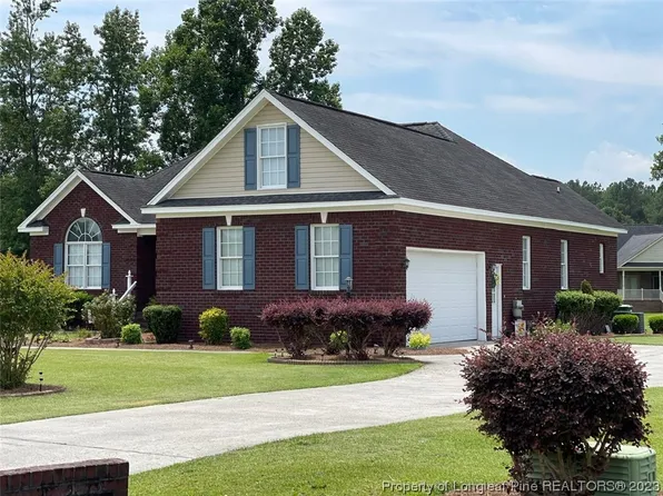 67 Barley Green Dr, Lumberton, NC 28360