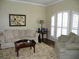 3rd image of 512 Falcon Lake Dr