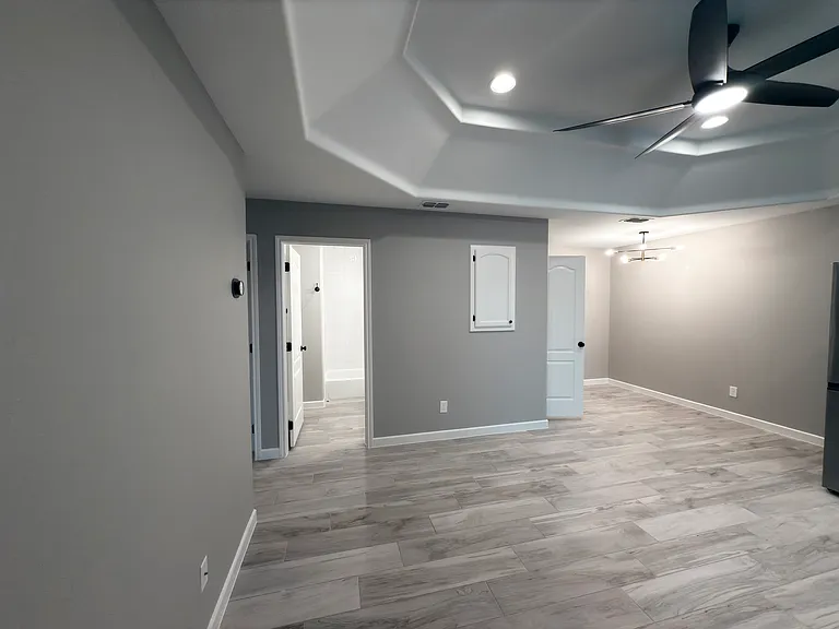 614 Jasper St #B — Photo 5
