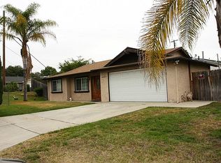 1227 Woodrail Dr, Vista, CA 92083