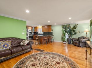 215 Saint Mary St #3, Needham Heights, MA 02494