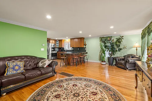 215 Saint Mary St #3 Photo 1