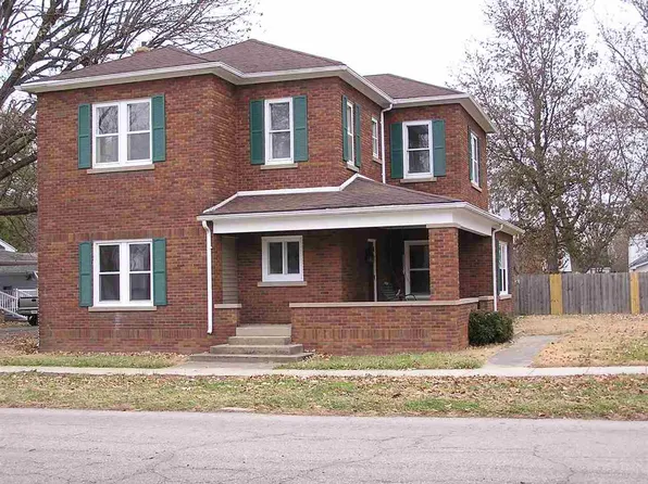 224 N Maple St, Dana, IN 47847