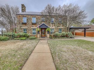 218 E Simmons St, Weatherford, TX 76086