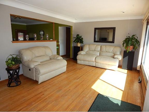 2nd image of 231 White Bear Ave N
