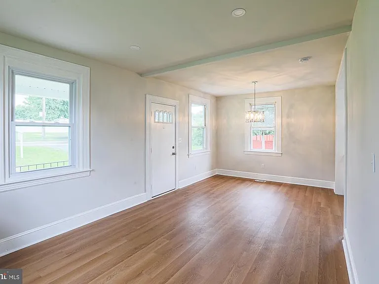 6512 Golden Ring Rd — Photo 14