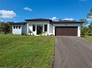 1617 Desoto Blvd N, Naples, FL 34120