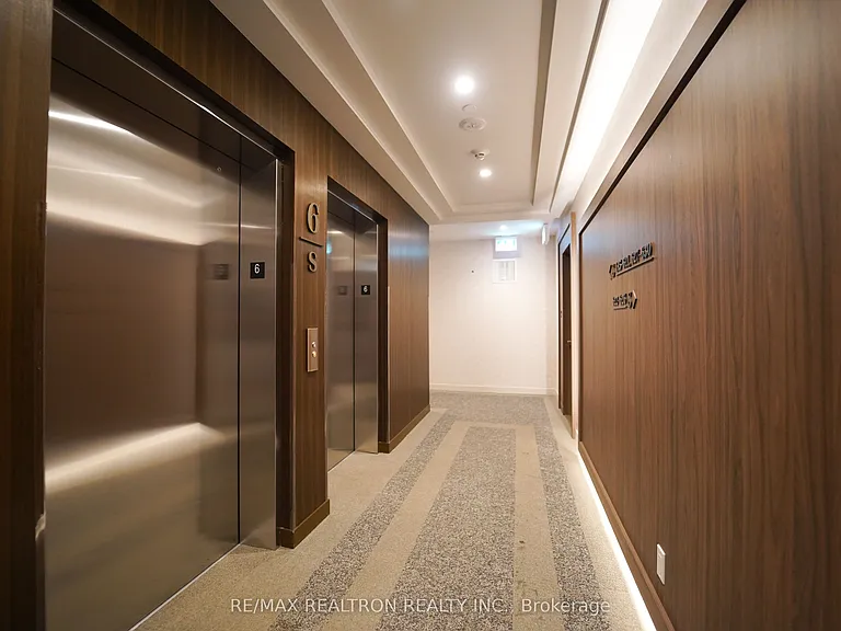 8188 Yonge St #627 — Photo 5