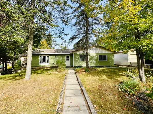 16 Peninsula Ct, Trent Lakes, ON K0M 1A0