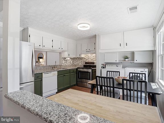 3rd image of 7027 Bryant Towne Ct