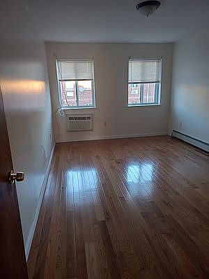 1st image of 629 E 102nd St #2A