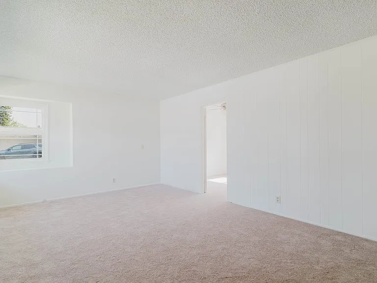 10826 Blucher Ave — Photo 8