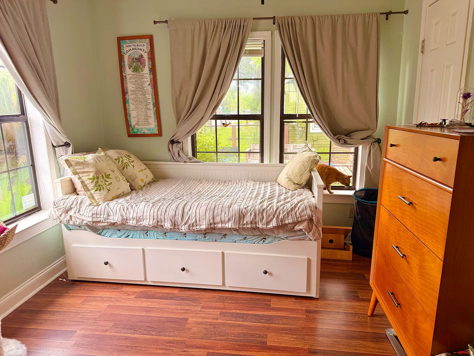 2 bed, 720 sqft, $2,000 — Photo 2