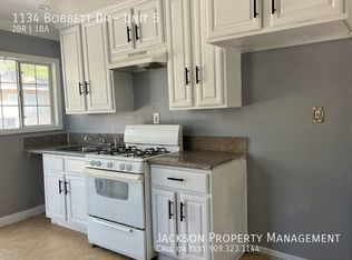 1134 Bobbett Dr APT 5, San Bernardino, CA 92410