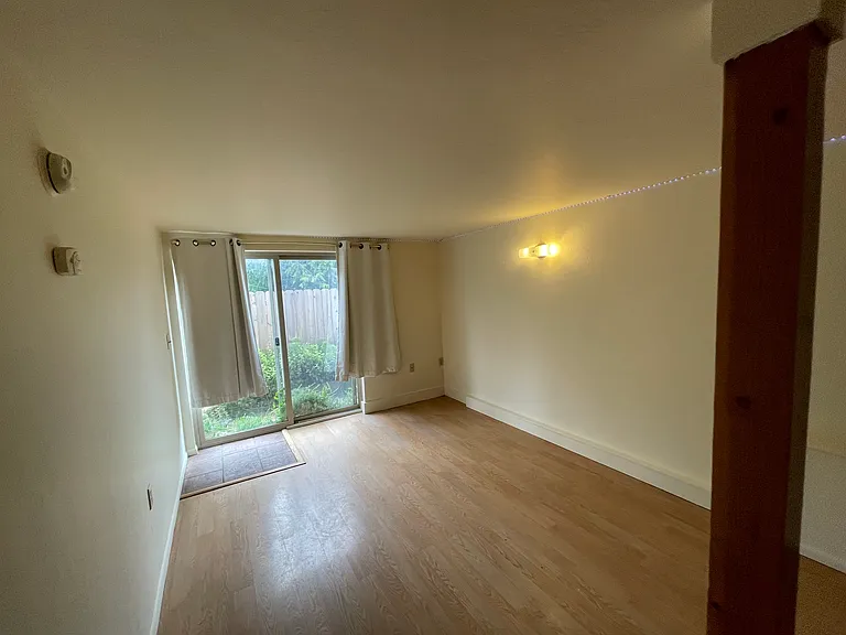 2376 Lk Wood Blvd — Photo 30