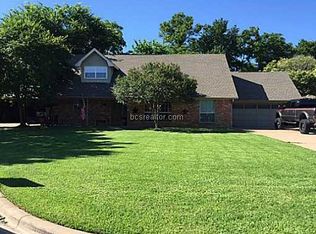 2802 Cherry Creek Cir, Bryan, TX 77802