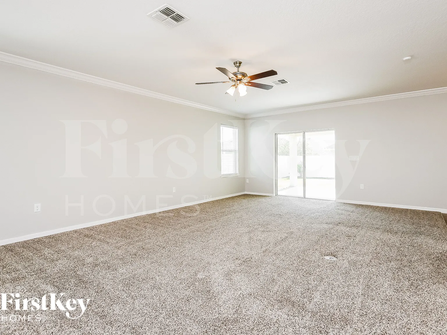 4 bed, 2.0 bath, 2088 sqft, $2,365 — Photo 3
