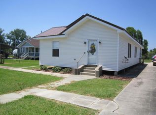 410 S Bayou Dr, Golden Meadow, LA 70357