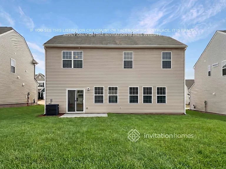 2058 Morning Gold Dr — Photo 16