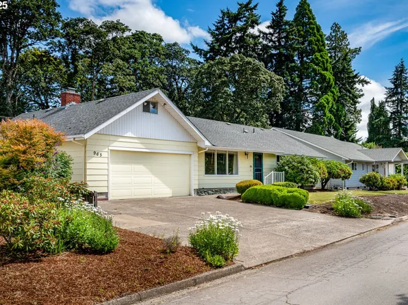 965 Robin Hood Ave, Eugene, OR 97401