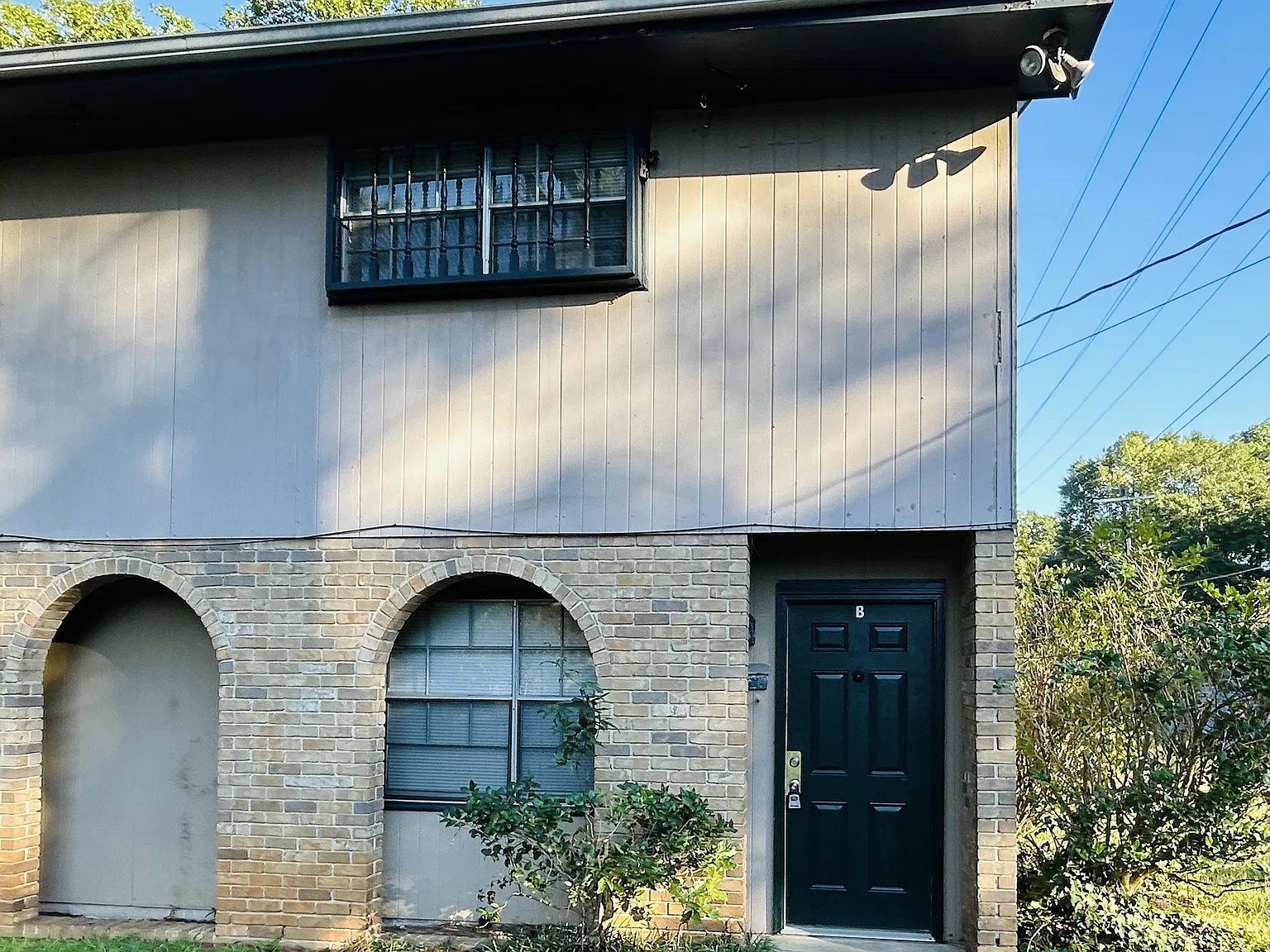 2 bed, $1,150 — Photo 1