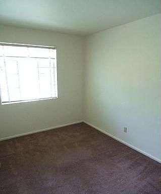 5th image of 141 Brunson Ave APT 4