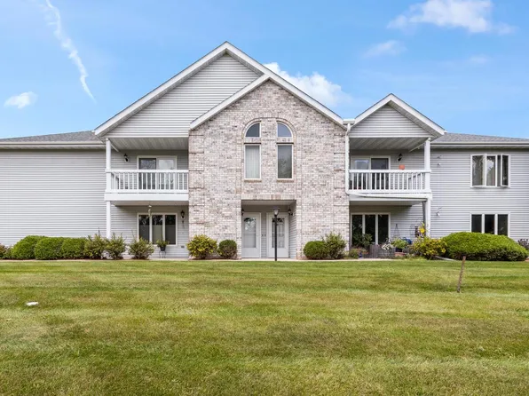 1711 Wildlife DRIVE #C, Kewaskum, WI 53040