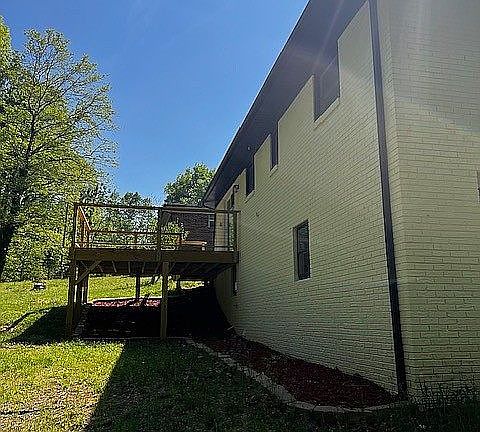 5th image of 305 Druid Hills Dr