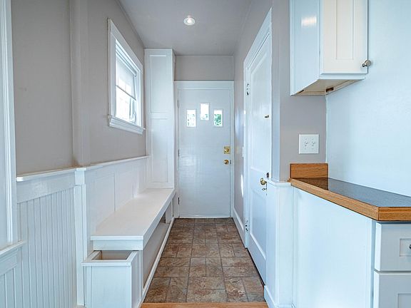 3rd image of 43 Endicott St #45