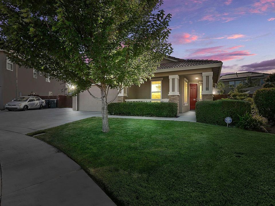 2nd image of 1785 Dalia Pl