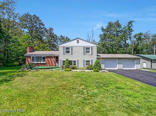 113 Sharbaugh Rd, Tobyhanna, PA 18466