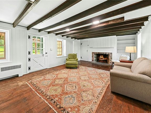 4th image of 90 Turkey Ln