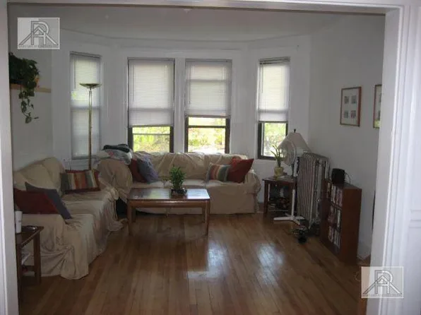 1345 Commonwealth Ave #1, Allston, MA 02134