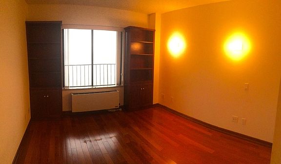 2nd image of 2540 Shore Blvd APT 11U