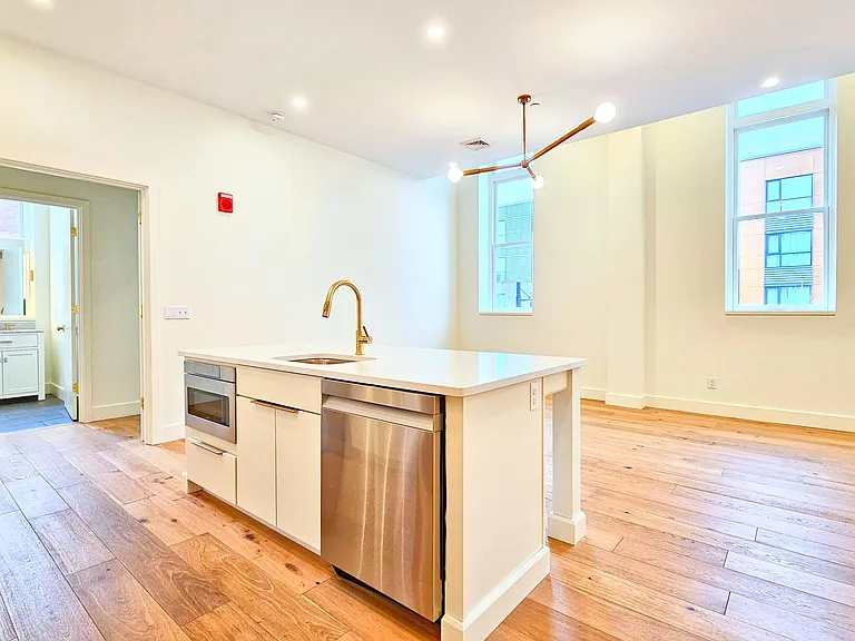131 Main St #2A-2 — Photo 14