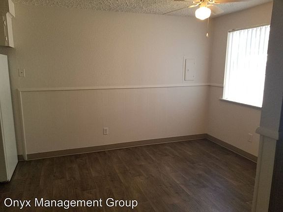 3rd image of 2802 NE 86th Ave APT 2