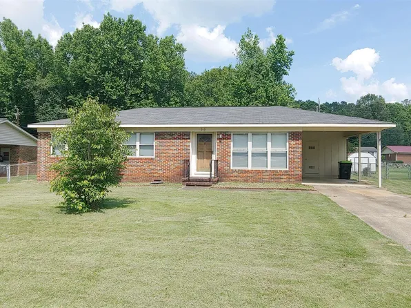 910 Clement Dr, Sylacauga, AL 35151
