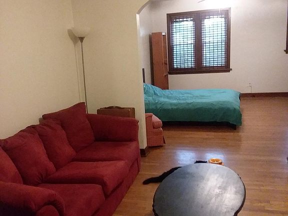 4th image of 4940 Miami St #2