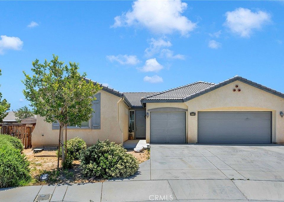 1st image of 15726 Gilbert Ct
