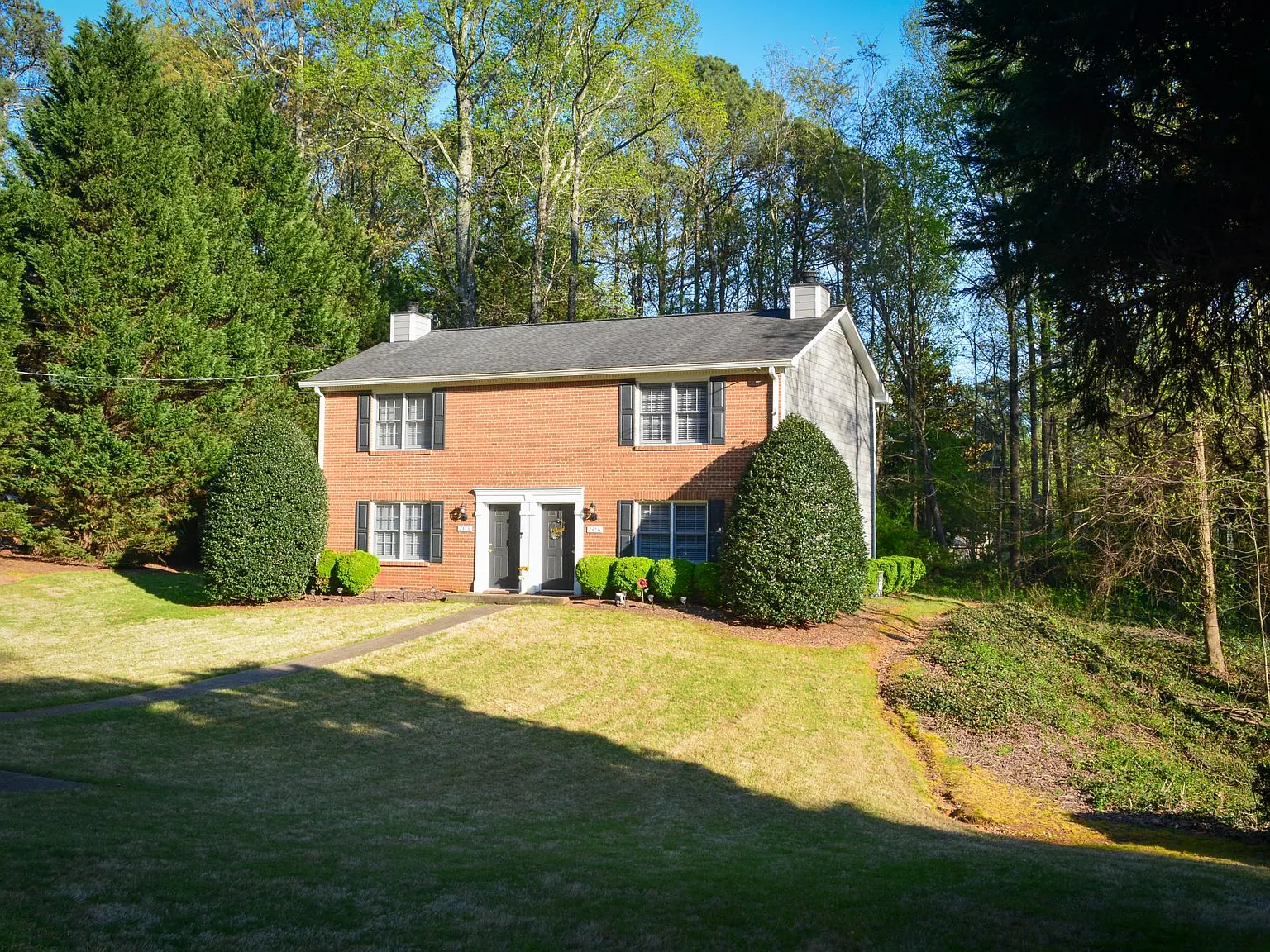 2504 Fair Oak Ct — Photo 2