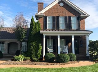 394 Club Ct, Bowling Green, KY 42103