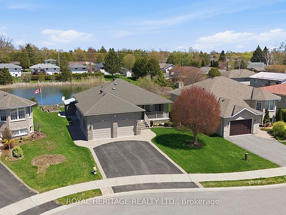 2nd image of 6 Cove Cres