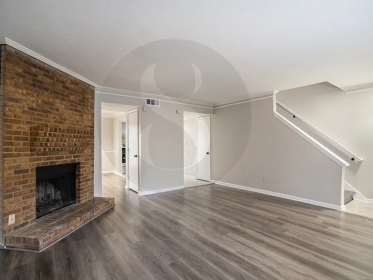 3027 Spruce Cir — Photo 7