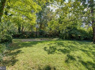 6420 Hillside Ln, Alexandria, VA 22306