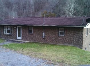 859 East St, Richlands, VA 24641