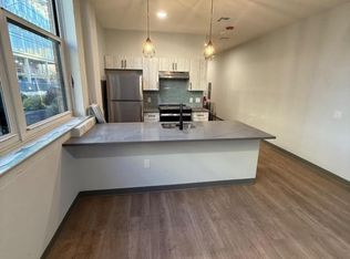 70 W Grand St, Elizabeth, NJ 07202