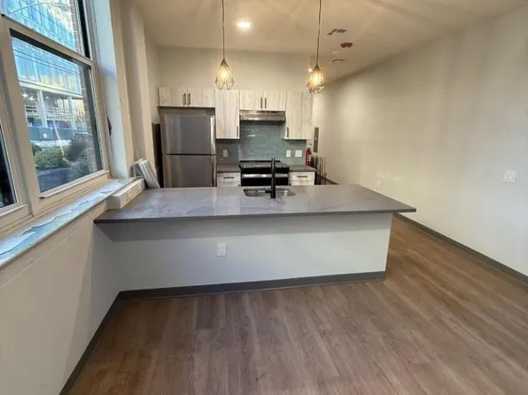 70 W Grand St, Elizabeth, NJ 07202